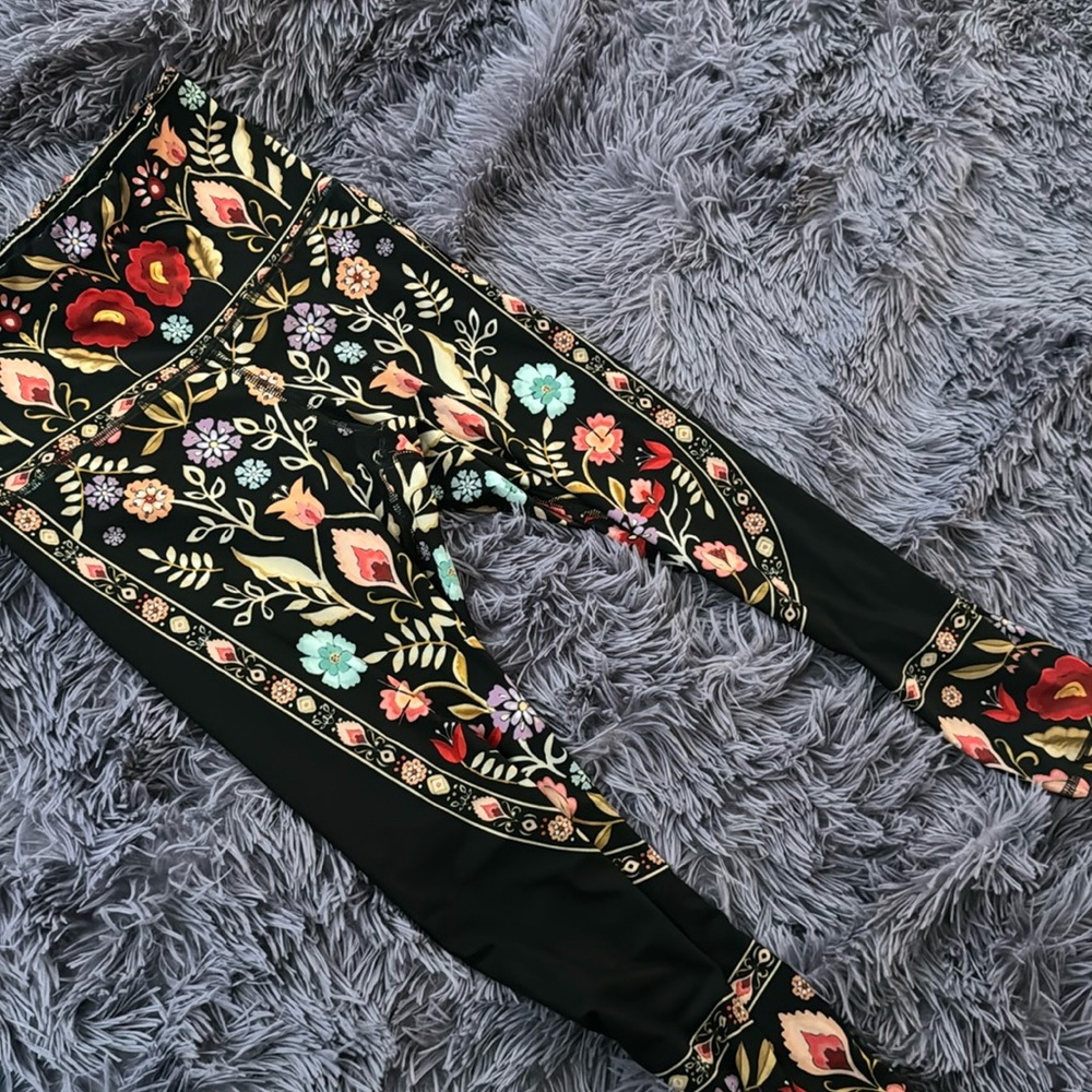 Yoga democracy Rustica printed yoga crops